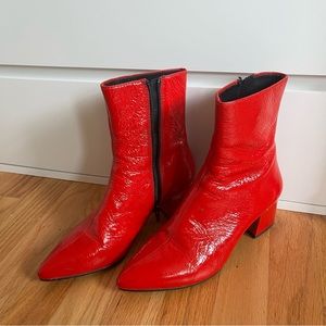 Vagabond Pointed Booties
